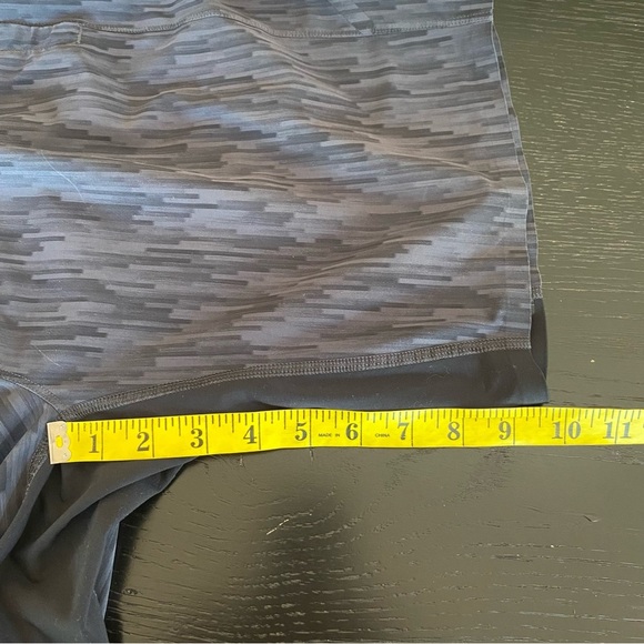 Lululemon THE Shorts Mens Large Lined 9" Inseam Running Gym Athletic Gray - Picture 9 of 9